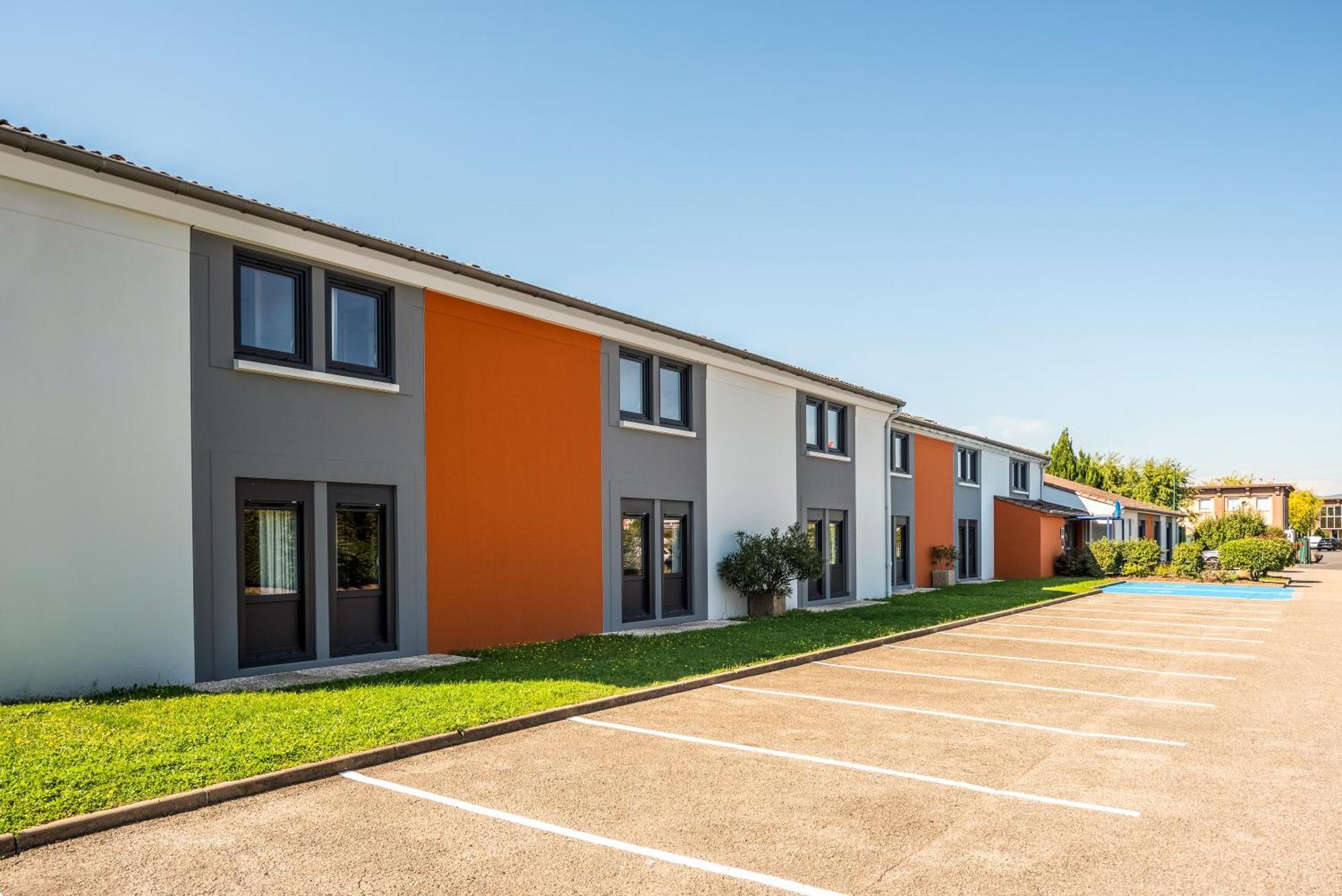 Ibis Budget Villefranche Limas Exterior photo