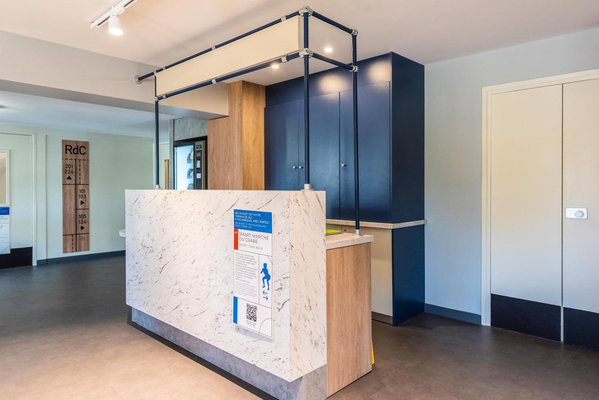 Ibis Budget Villefranche Limas Exterior photo